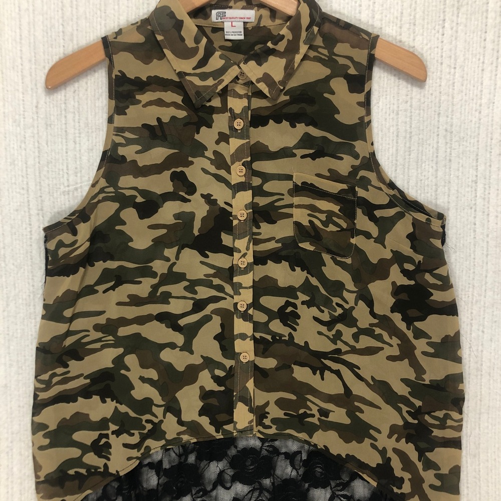 Womens Sleeveless Camo Shirt Lace Trim Button Down Hi Low Top Size L‎